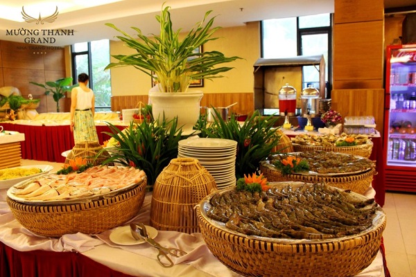 Top 9 nhà hàng buffet ngon rẻ, nổi tiếng nhất ở Nha Trang